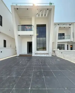 5bdrm Duplex in Lekki Phase 2 for sale
