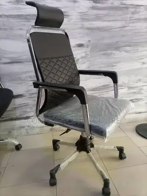 Quality Leather Swivel Chair With Headresto