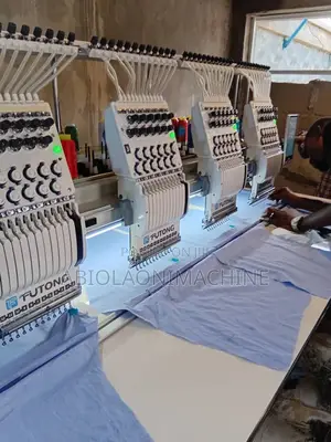 Futong Four Head Computerized Monogram Embroidery Machine 400x400mm