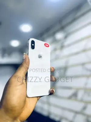 Apple iPhone X 64 GB White