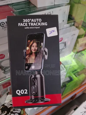 Q02 360° Face Tracking Tripod