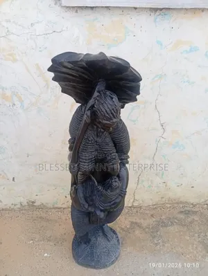 Wooden Craft/Sculpture Image Mother and Child