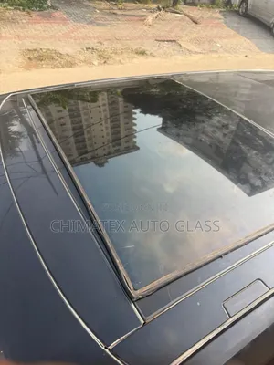 Range Rover Vogue 2024/2025 Panoramic Roof Glass Available