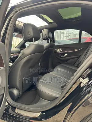 Mercedes-Benz E300 2016 Black