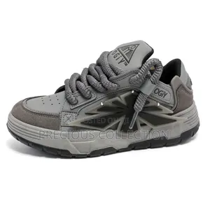 Unisex Oggi Star Sneakers