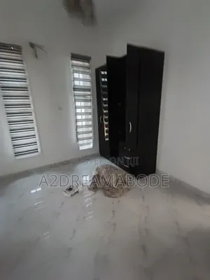 5bdrm Duplex in Omole Phase 1, Ikeja for rent