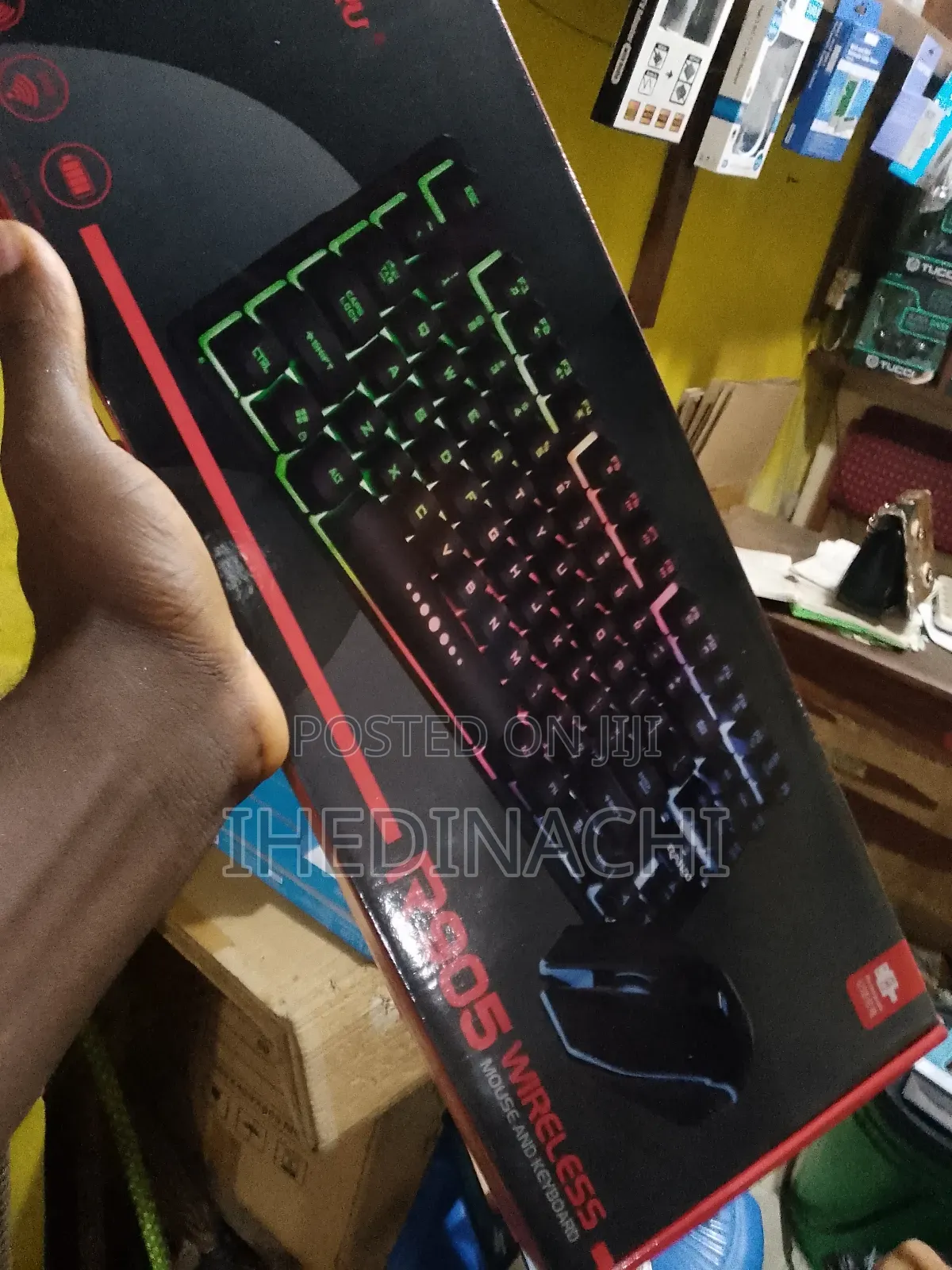 R905 RGB Light Wireless Computer Keyboard