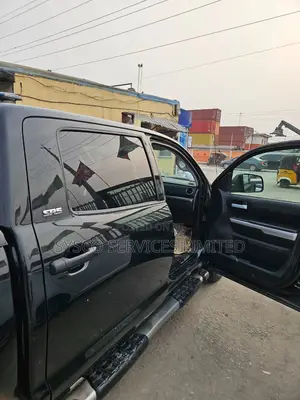 Toyota Tundra 2016 Black