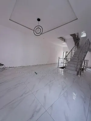 2bdrm Apartment in Lekki Phase1 for rent