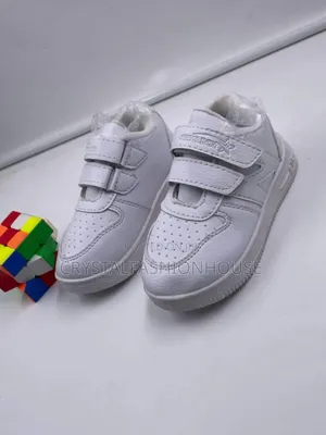 Back to School Quality White Sneakers. Size 25 to 42