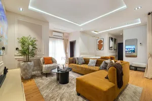 Luxury 3 Bedroom Apartment With a City View