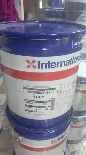 International Marine Paint// Interprime 198 (Grey)