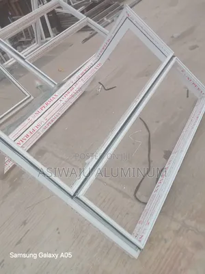 Transome Framless Frame