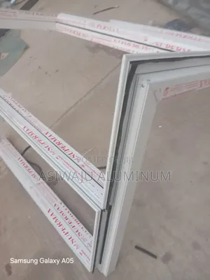 Transome Framless Frame