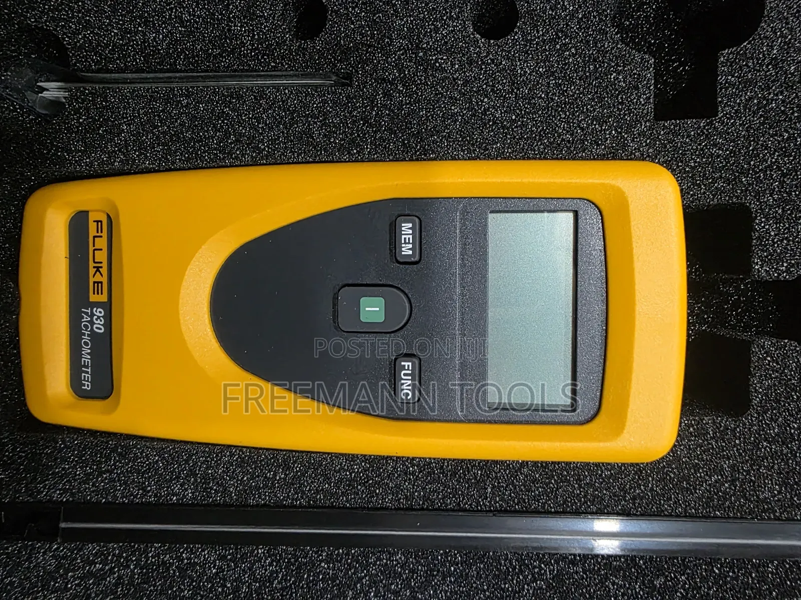 Fluke 930 Tachometer