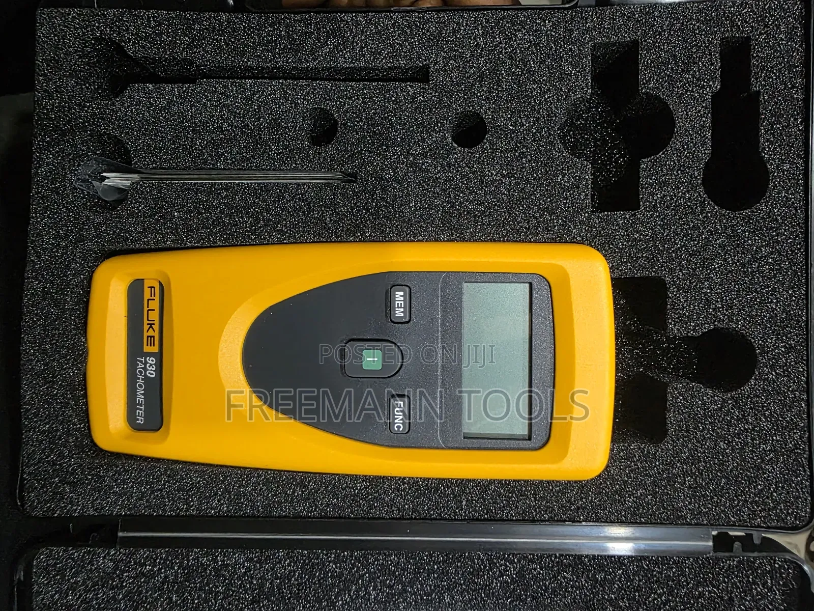 Fluke 930 Tachometer