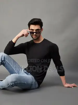 Custom Fits Men Casual Round Neck Long Sleeve T.Shirt Black