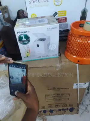 Hisense 12kg Portable Ice Maker: Quick Reliable Cube Production