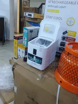 Hisense 12kg Compact Ice Maker: Quick-Freeze Cube Technology
