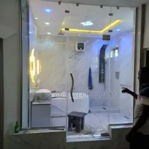 Modern Bathroom Entrance Glass Door – 10mm Clear Tempered Frameless