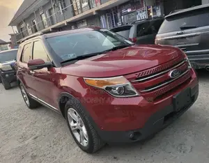 Ford Explorer XLT 4dr 4x4 (3.5L 6cyl 6A) 2012 Red