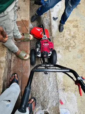 Brush Cutter 4 Stoke Engine