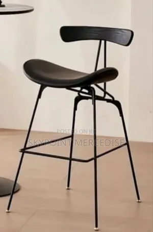 High Bar Stool With Metal Leg
