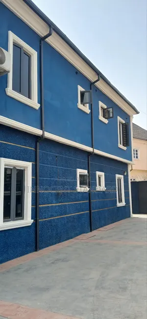 2bdrm Block of Flats in Chikakore, Kubwa for rent