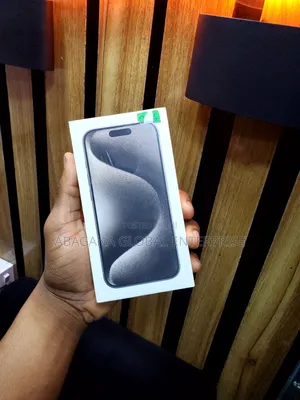 New Apple iPhone 15 Pro 256 GB Black
