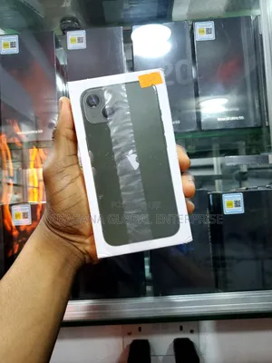 New Apple iPhone 13 128 GB Green