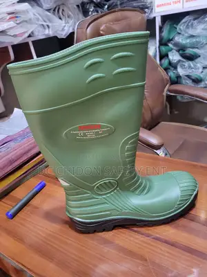 Trucker Rain Boot