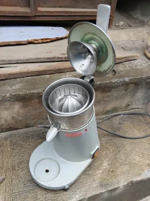 Industrial Orange Squeezer Citrus Press