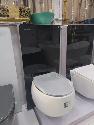 Egg Shaped Monolith Wc