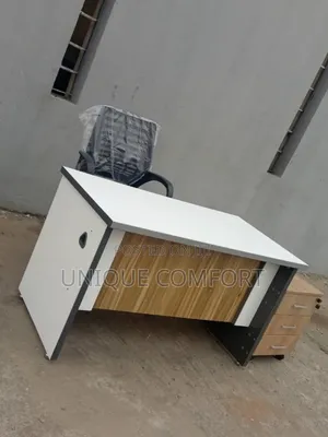 Executive Office Table,Side Drawer With Key and Swivel Chair