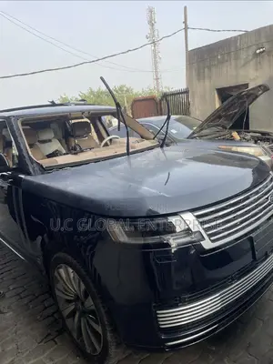 Front Windscreen Glass for Range Rover Sport 2015 Available Now