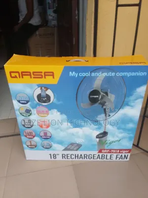 Qasa 18" Standing Rechargeable Fan+ Remote