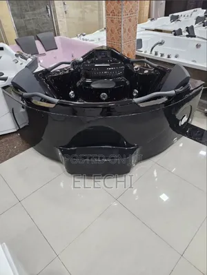 Four Handle Black Jacuzzi 150/150cm