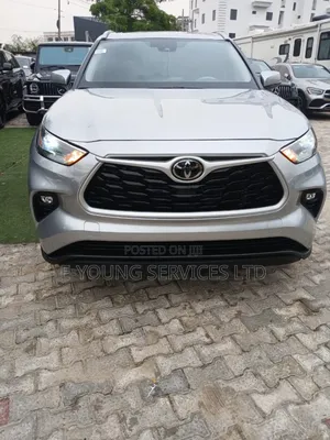 Toyota Highlander XLE 2022 White
