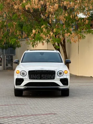 Bentley Bentayga 2022 White