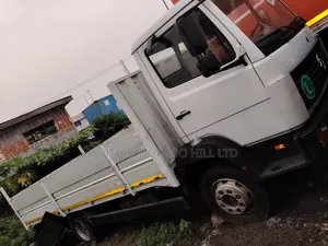 Mercedes Benz Truck 2000 White