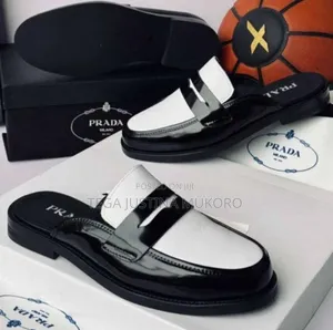 High Quality Prada Men's Glossy Leather Half Shoe