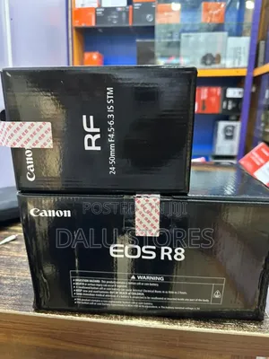 Canon Eos R8 Mirrorless Camera With Rf 24-50mm F/4.5-6.3 Is Stm Lens