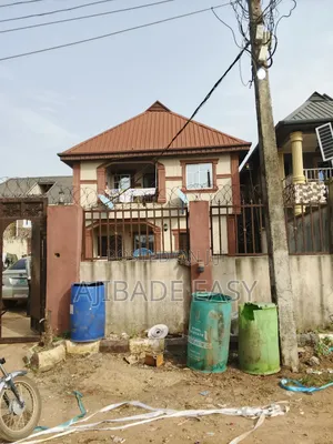10bdrm Block of Flats in Ayobo for sale