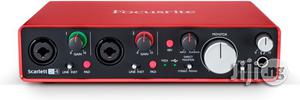 Scarlet 4i4
