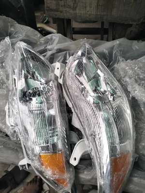Headlight Toyota Camry 2010