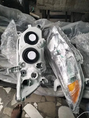 Headlight Toyota Camry 2010