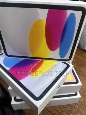 New Apple iPad (2025) 256 GB