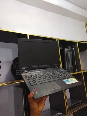 Laptop Toshiba Satellite C55 8GB AMD A6 HDD 750GB