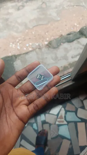 iPhone Unlocking Chip/Gevey