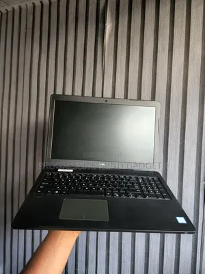 Laptop Dell Latitude 3580 8GB Intel Core i5 SSD 256GB